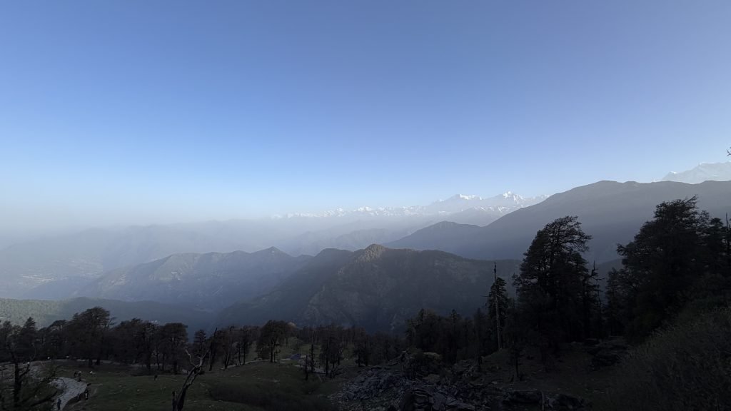 Snow peaks and forested ridges on the way toward Chopta and Tungnath